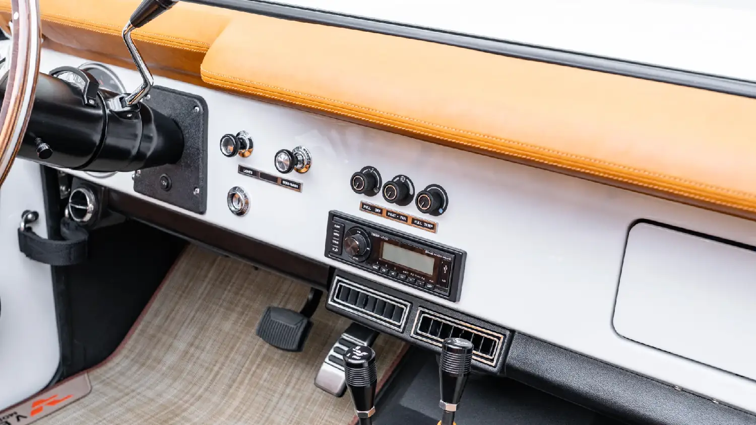 1971 Ford Bronco Signature Series